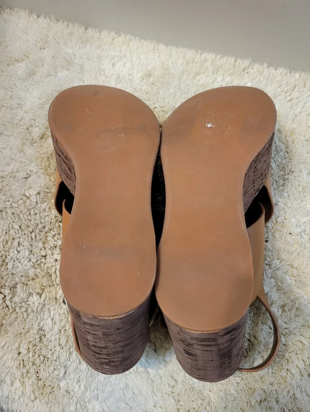 Tony Bianco Vogue Tan Como Wedged Sandals Size 10